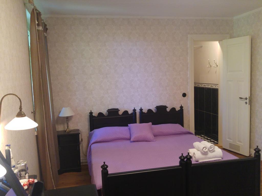 Mamma Mia Guest House Кярдла Экстерьер фото