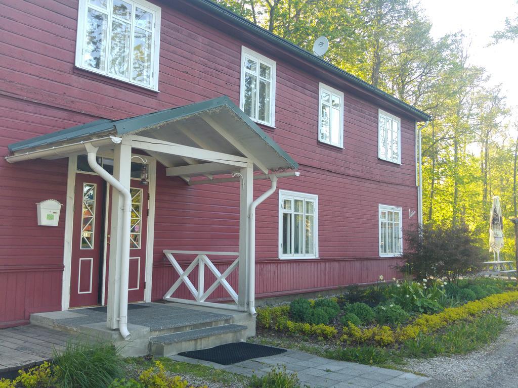 Mamma Mia Guest House Кярдла Экстерьер фото