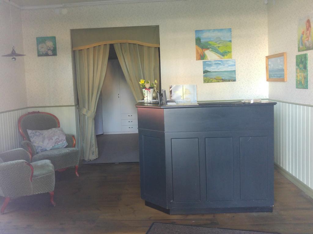 Mamma Mia Guest House Кярдла Экстерьер фото