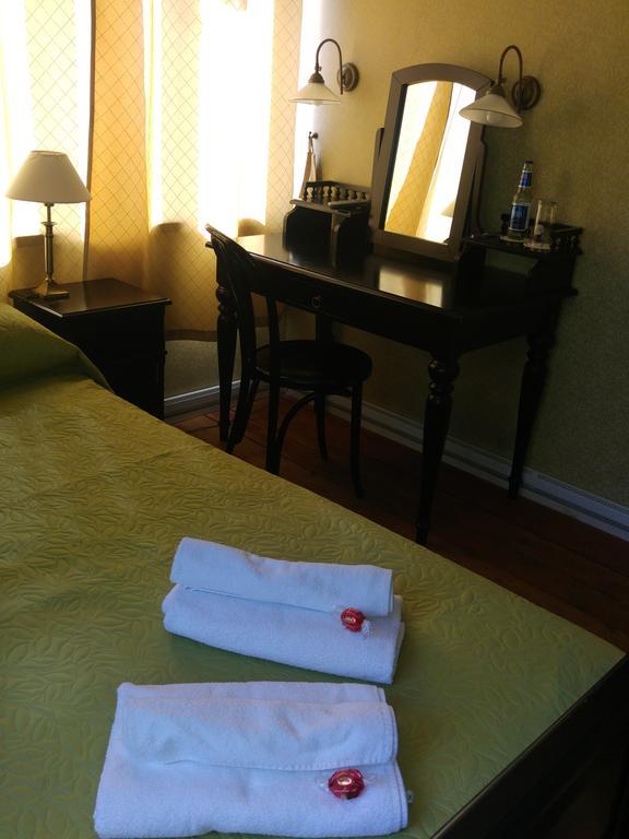 Mamma Mia Guest House Кярдла Экстерьер фото
