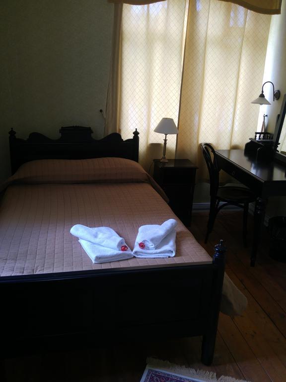 Mamma Mia Guest House Кярдла Экстерьер фото