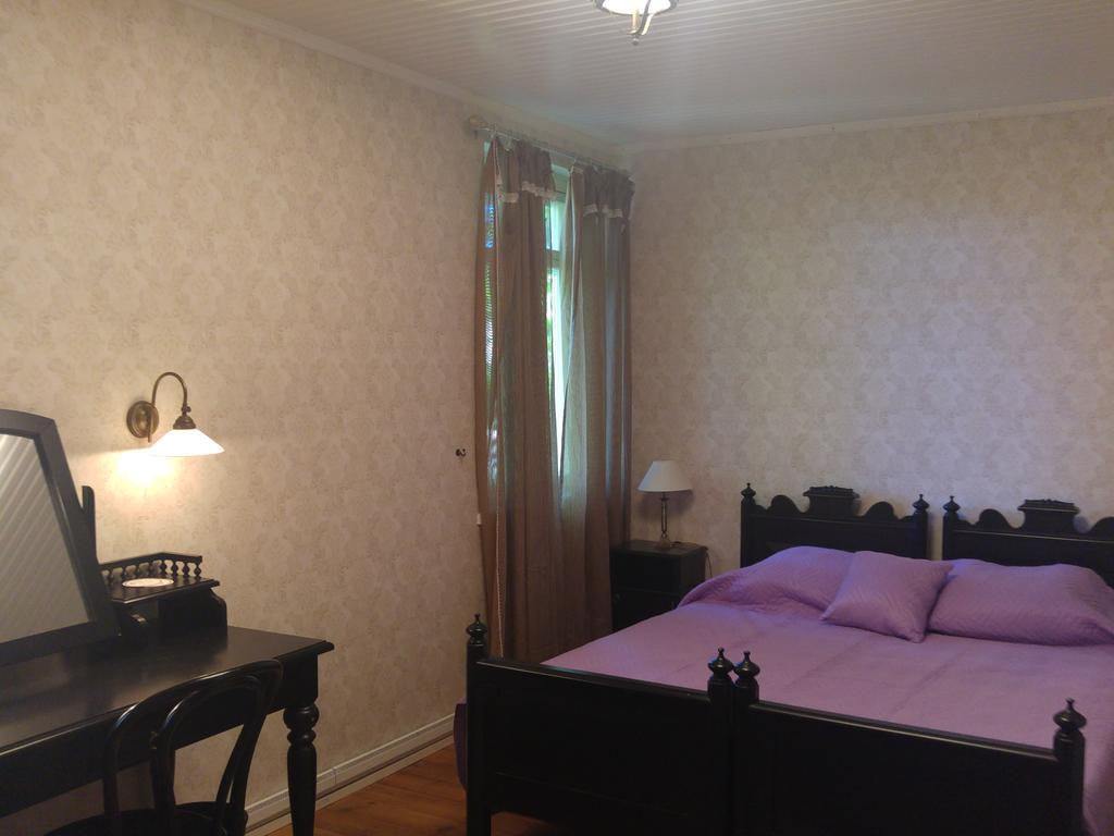 Mamma Mia Guest House Кярдла Экстерьер фото