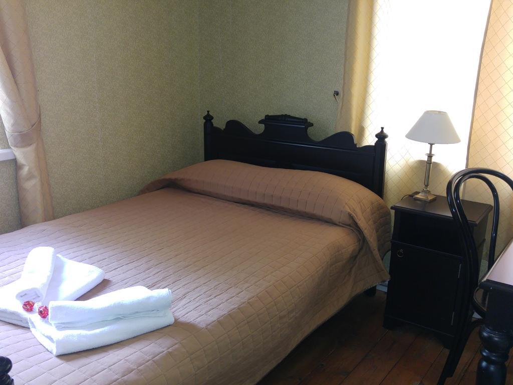 Mamma Mia Guest House Кярдла Экстерьер фото