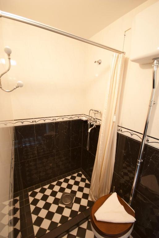 Mamma Mia Guest House Кярдла Экстерьер фото